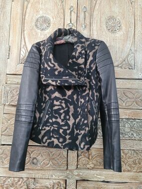 DVF Diane von Furstenberg Wool & Lamb Leather Moto Jacket | Size 2 | EUC